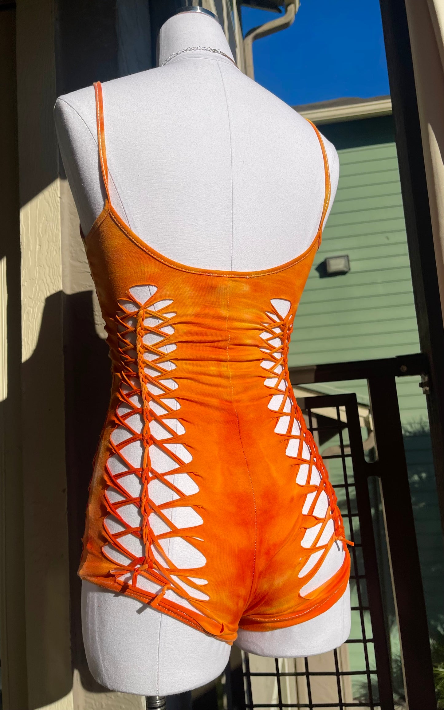 Corals Kiss Tie Dye Romper (ᴍᴀᴅᴇ ᴛᴏ ᴏʀᴅᴇʀ)