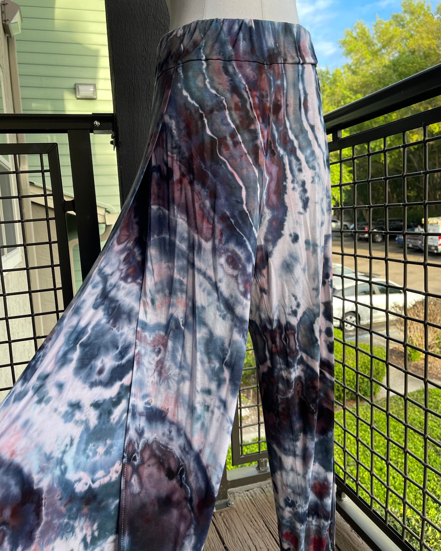 Insterstellar Slit Harem Pants (ᴍᴀᴅᴇ ᴛᴏ ᴏʀᴅᴇʀ)