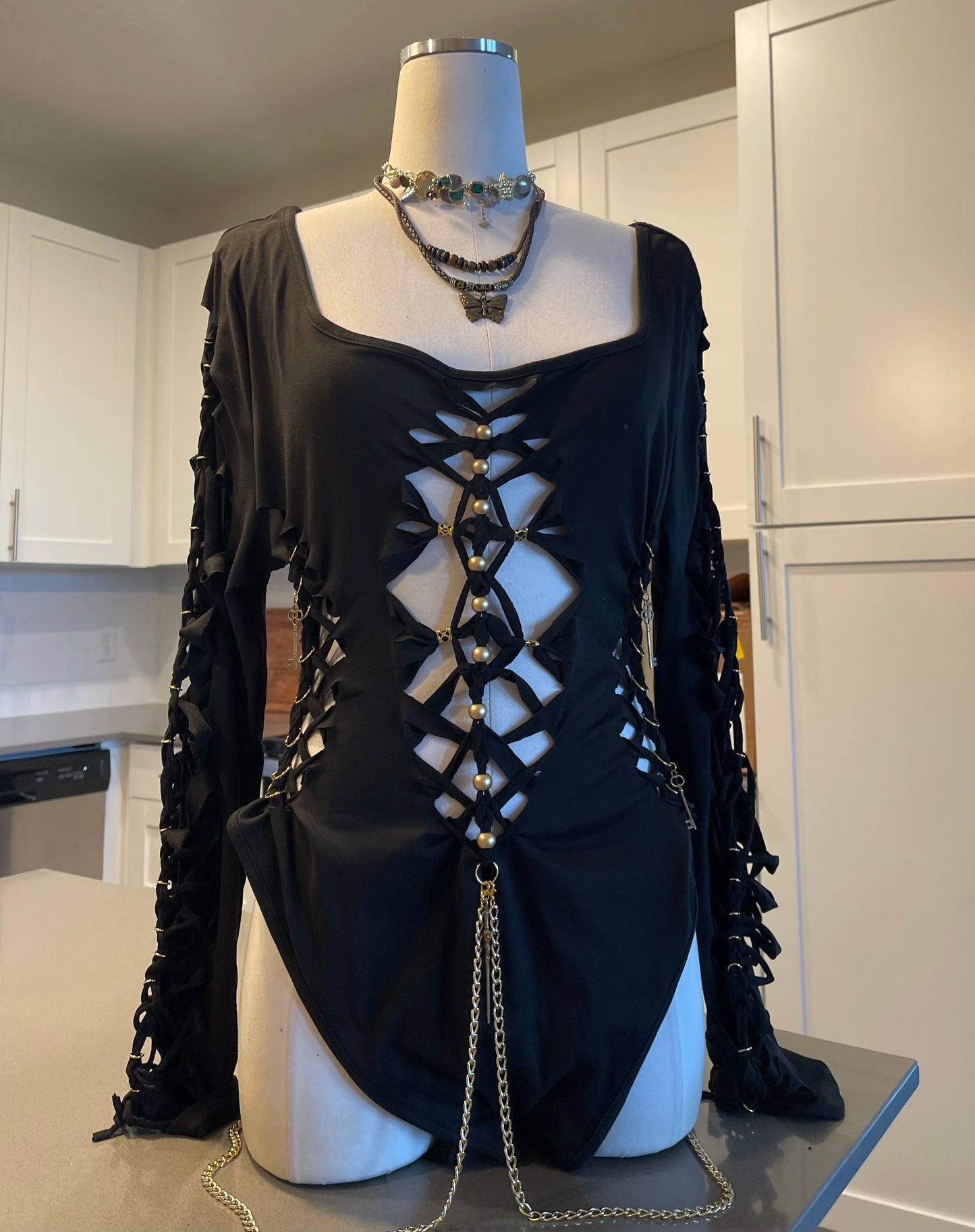 Size 2XL/3XL Midnight Key Bodysuit (𝐒𝐡𝐢𝐩𝐬 𝐬𝐚𝐦𝐞 𝐨𝐫 𝐧𝐞𝐱𝐭 𝐛𝐮𝐬𝐢𝐧𝐞𝐬𝐬 𝐝𝐚𝐲)