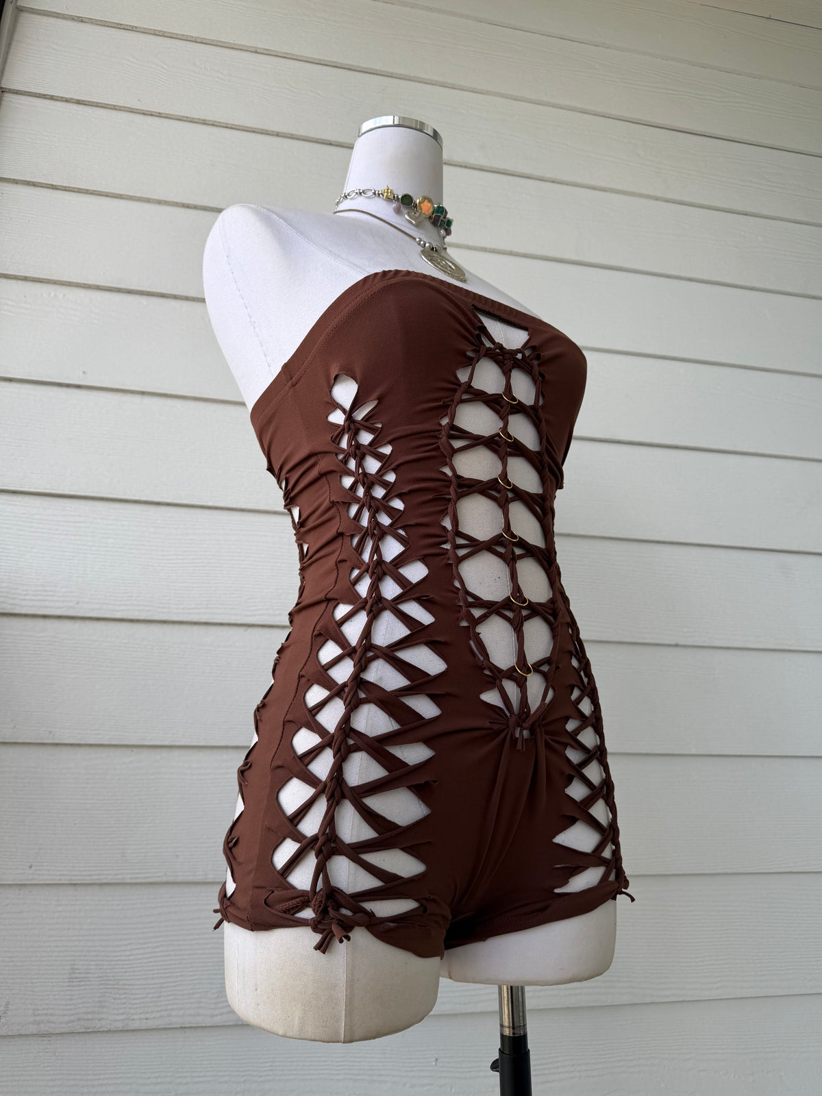 Mocha Romper 𝐒𝐡𝐢𝐩𝐬 𝐍𝐞𝐱𝐭 𝐁𝐮𝐬𝐢𝐧𝐞𝐬𝐬 𝐃𝐚𝐲