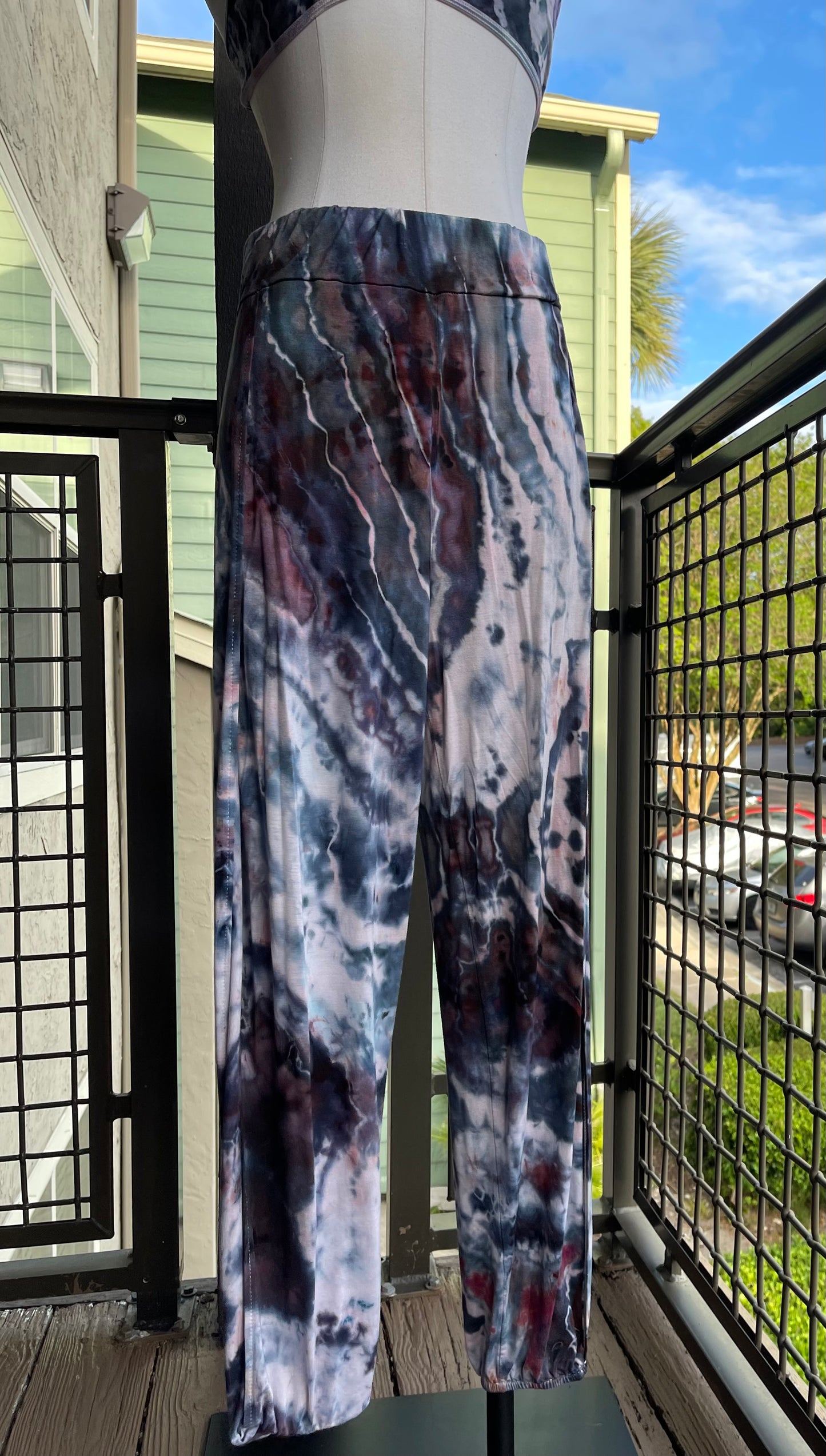 Insterstellar Slit Harem Pants (ᴍᴀᴅᴇ ᴛᴏ ᴏʀᴅᴇʀ)