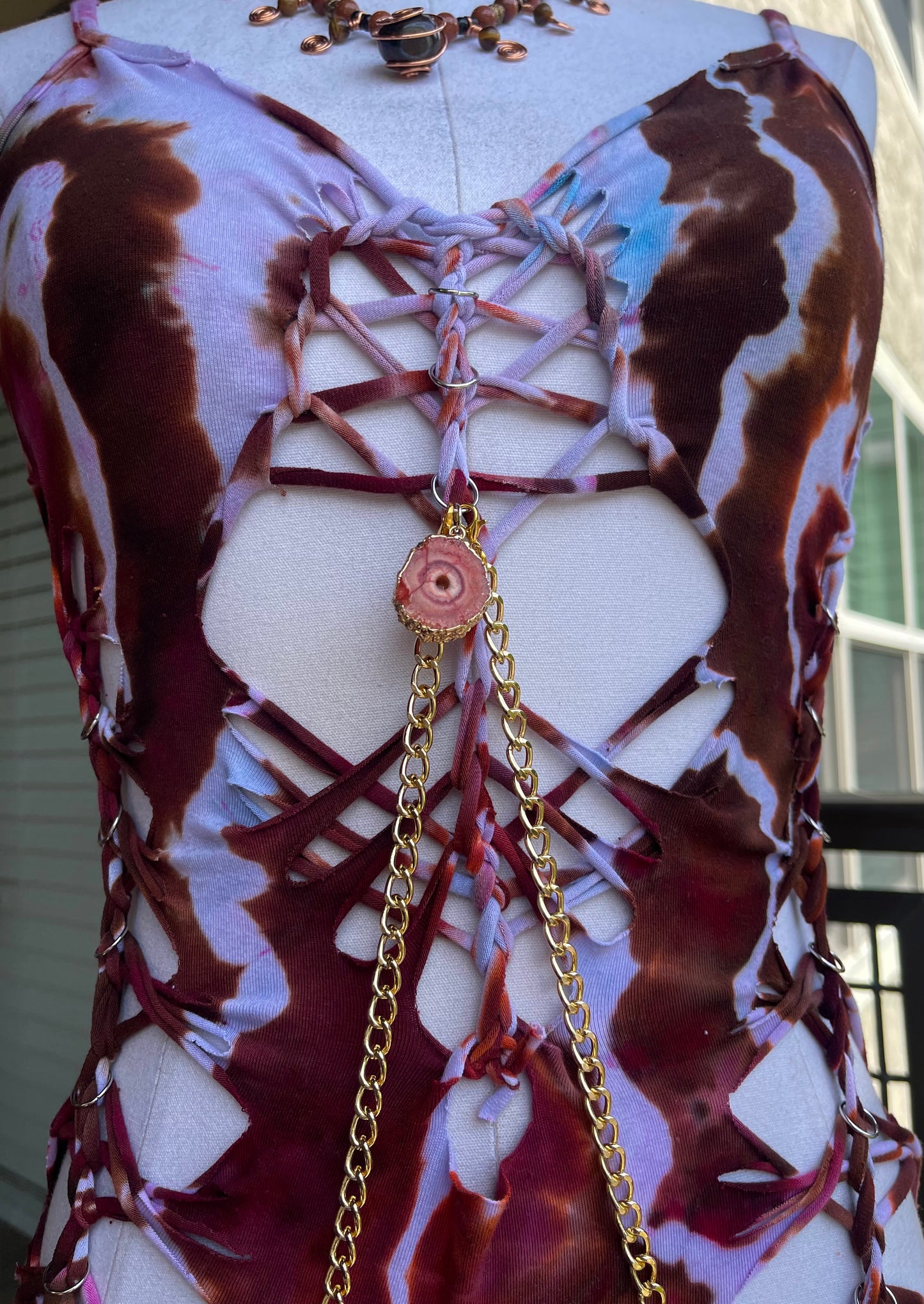 Size L, Cherry Blossom Romper (𝐒𝐡𝐢𝐩𝐬 𝐬𝐚𝐦𝐞 𝐨𝐫 𝐧𝐞𝐱𝐭 𝐛𝐮𝐬𝐢𝐧𝐞𝐬𝐬 𝐝𝐚𝐲)