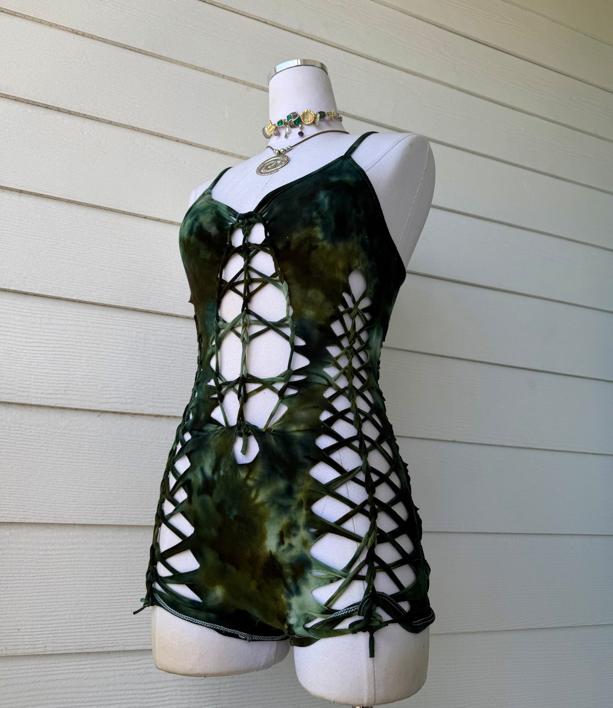 Forest Romper 𝐐𝐮𝐢𝐜𝐤 𝐬𝐡𝐢𝐩 𝐰𝐢𝐭𝐡𝐢𝐧 5 𝐝𝐚𝐲𝐬