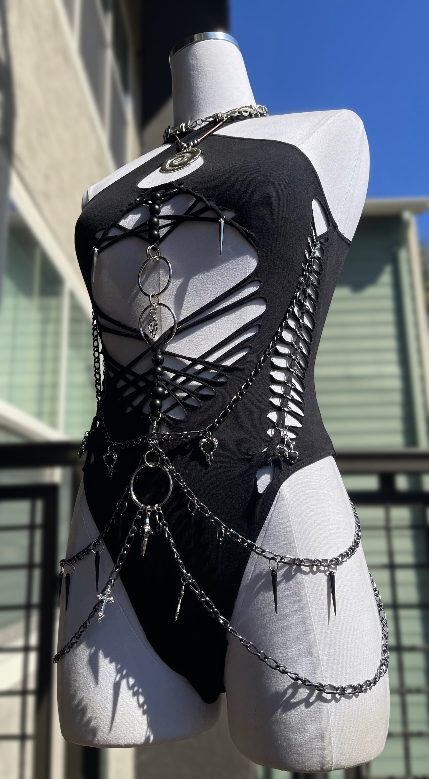 Size S Entombed Bodysuit (𝙎𝙝𝙞𝙥𝙨 𝙬𝙞𝙩𝙝𝙞𝙣 7 𝙙𝙖𝙮𝙨)