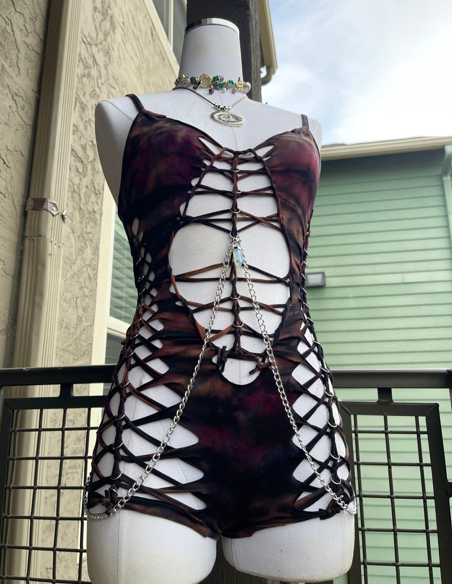 Velvet Bloom Romper (ᴍᴀᴅᴇ ᴛᴏ ᴏʀᴅᴇʀ)